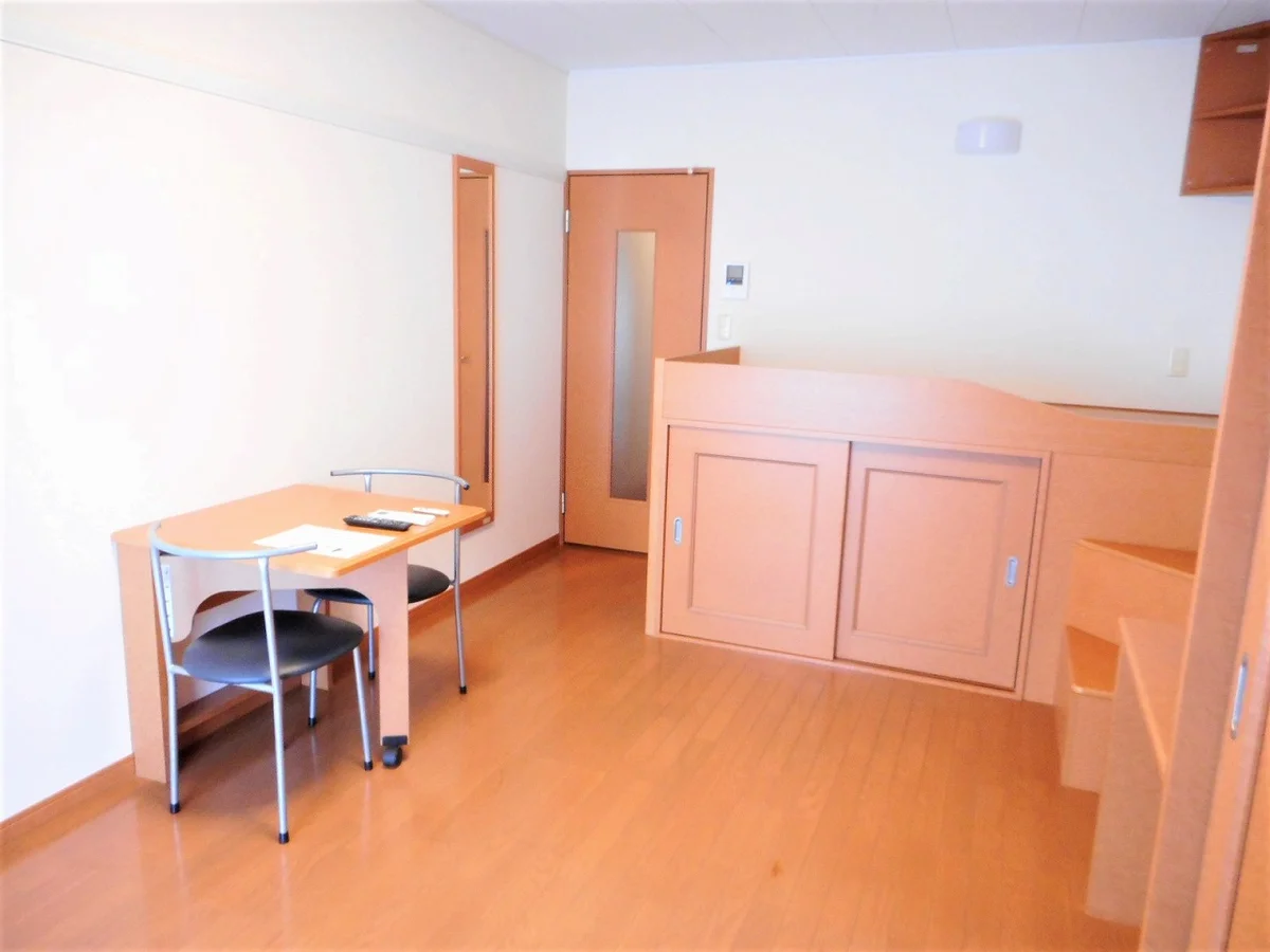 ハイベッドタイプのお部屋です