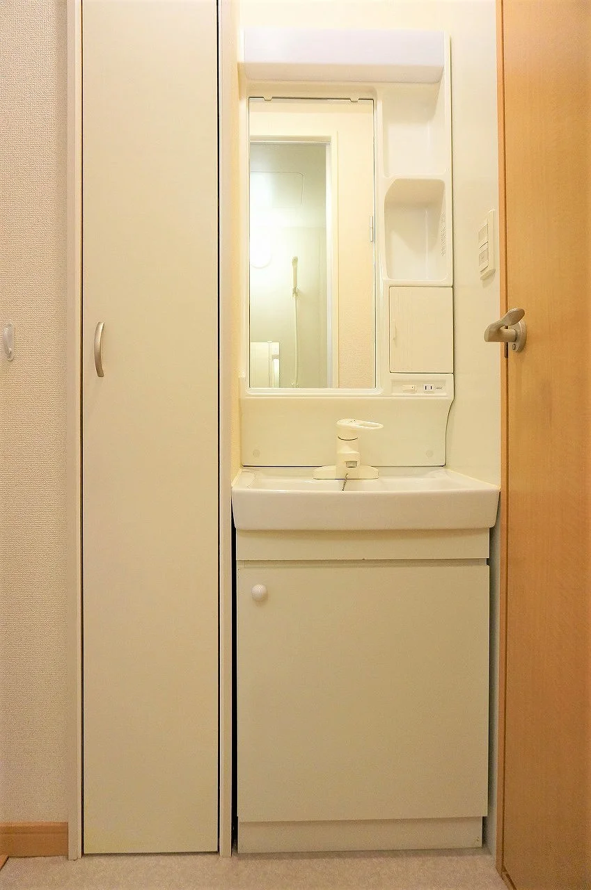 使いやすい独立洗面台です