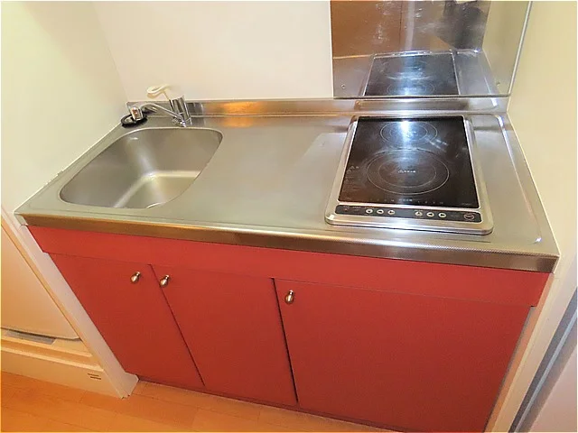 2口の電気コンロまたはIHコンロとなります