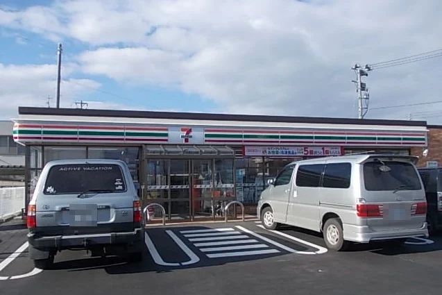 セブンイレブン八戸八太郎店まで70m