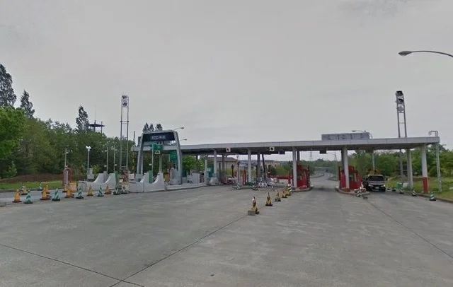 八戸ＩＣまで2500m