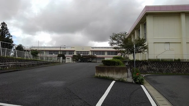 成田市立久住小学校まで500m