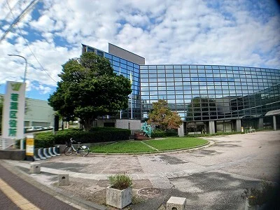 若葉区役所まで1500m