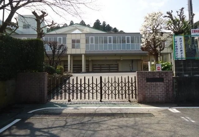 一宮町立一宮小学校まで1300m