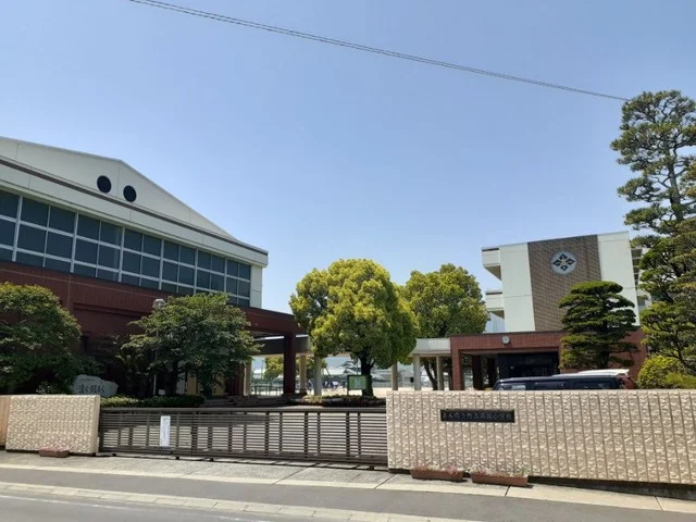 まんのう町立高篠小学校まで350m