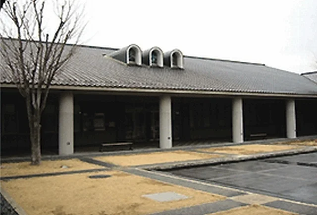 かんなべ図書館まで2100m