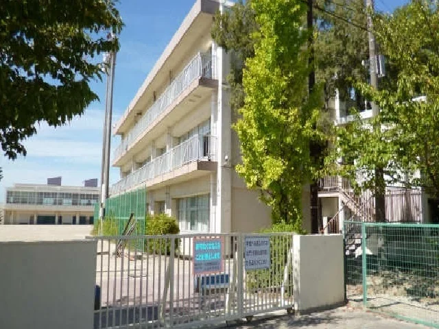 大治中学校まで400m