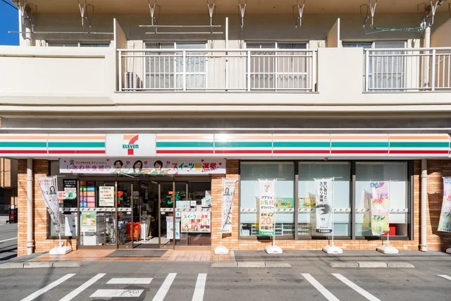 1階にコンビニあり