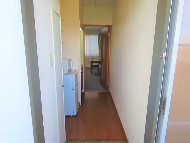 玄関からのアングルです