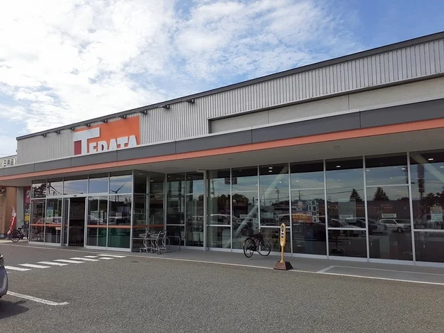 テラタ天王店まで985m