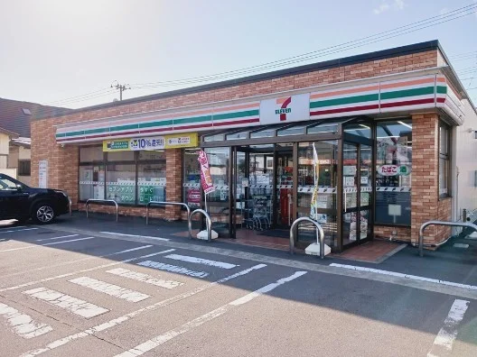 セブンイレブン五所川原鎌屋町店まで900m