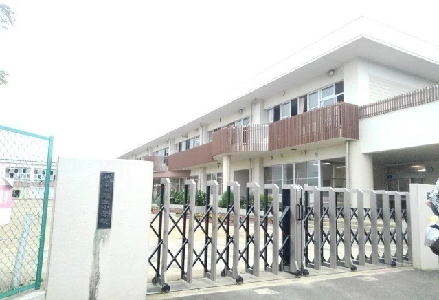 仙台市立旭丘小学校まで750m