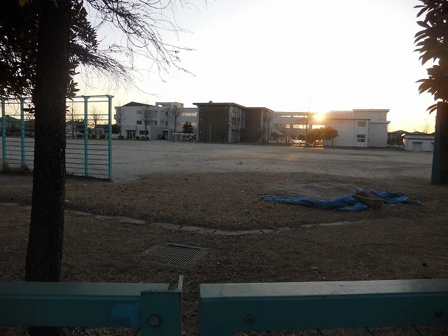市原市立千種小学校まで400m