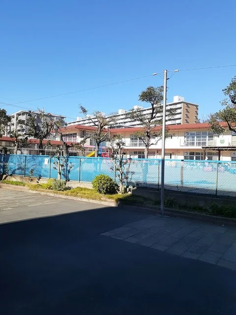 松葉保育園まで786m