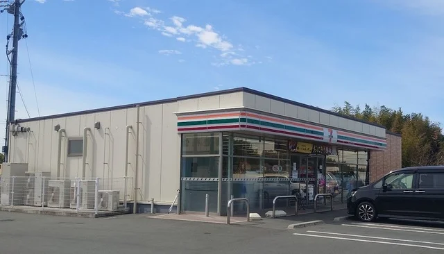 セブンイレブンまで850m