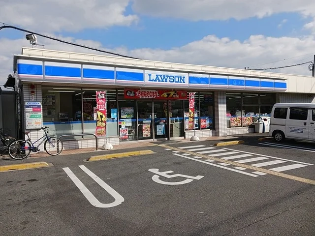 ローソン様まで100m