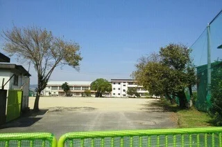 小倉小学校様まで1080m
