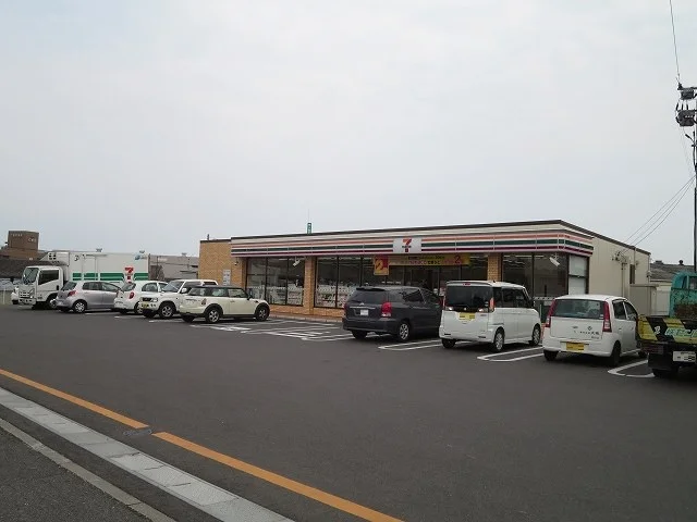 セブンイレブンまで180m