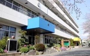 四街道西中学校まで11m