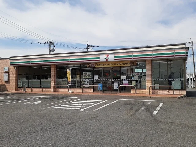 セブンイレブン志々水店まで800m
