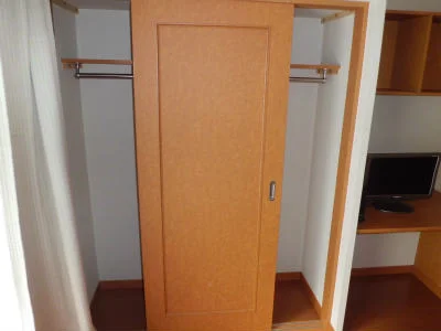 クローゼットの中はご覧のとおり。