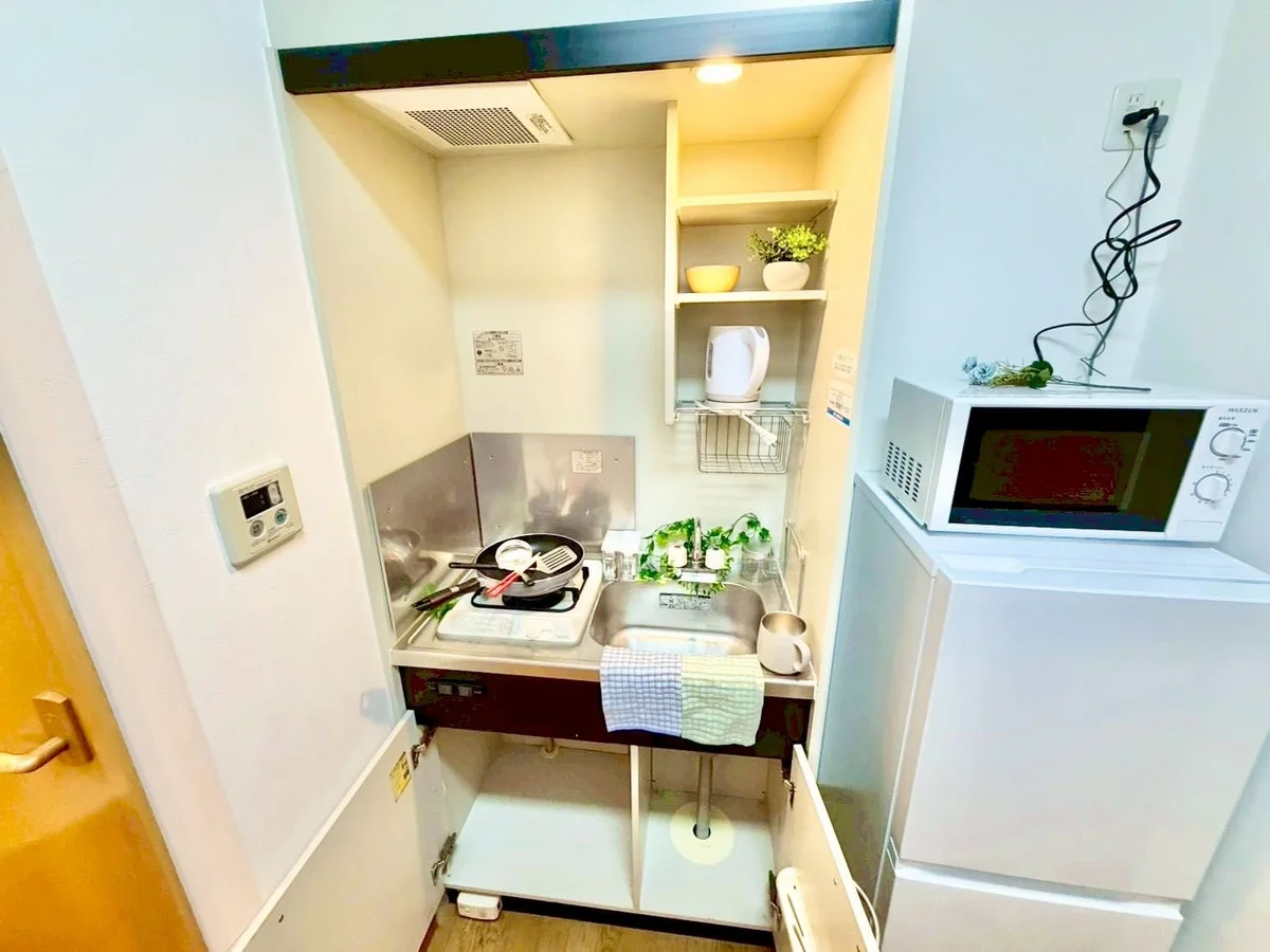 ※撮影用の観察植物・食器調理器具・雑貨類等はございません。※写真は現況優先