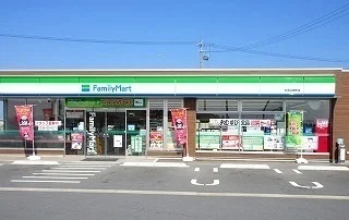 ファミリーマート松阪出間町店まで1700m