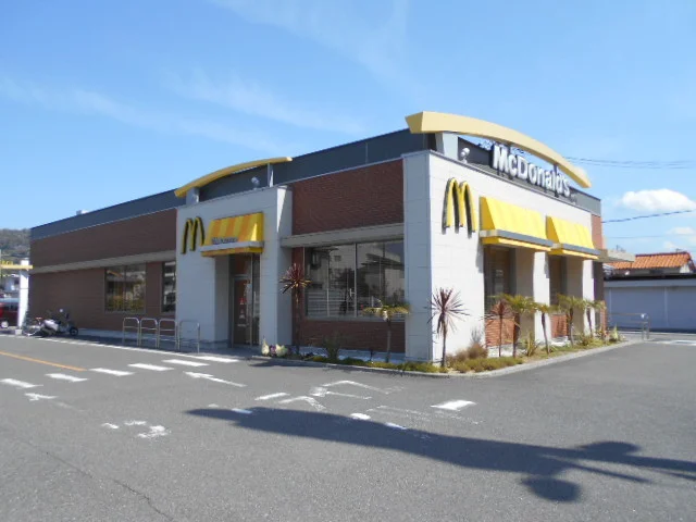 マクドナルド４２号有田店様まで1600m