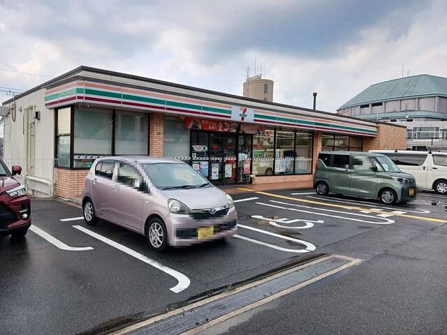 セブンイレブンまで500m