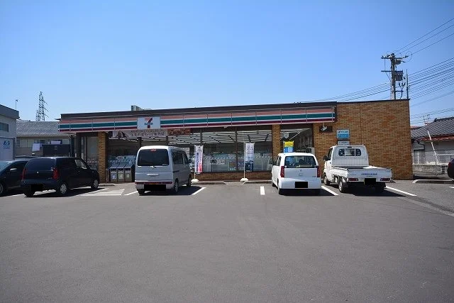 セブンイレブンまで360m