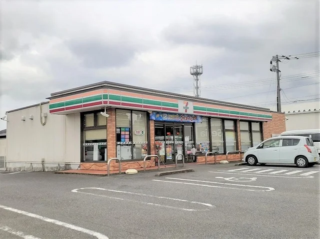 セブンイレブン　六仙寺店まで1200m