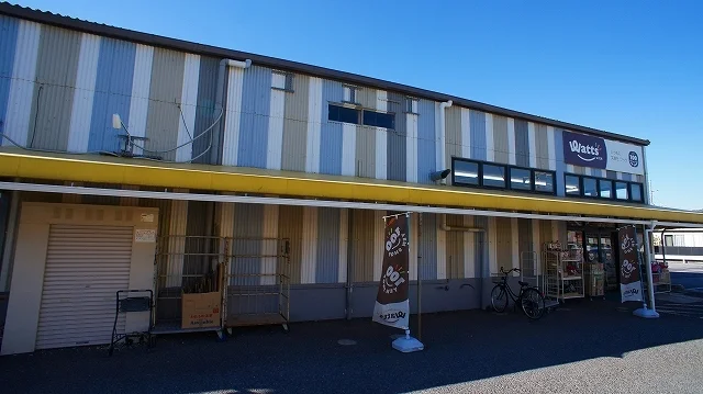 １００円ショップシルクまで530m