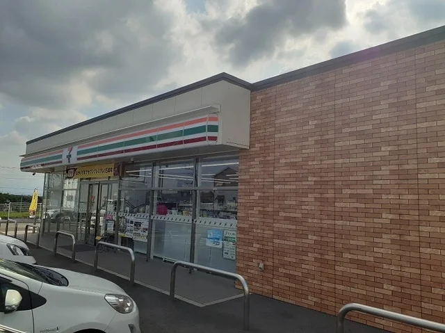 セブンイレブン前橋冨士見原之郷まで650m