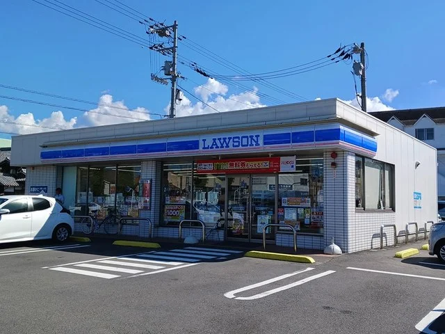 ローソン新居浜西の土居店まで593m
