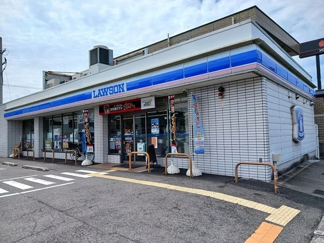 ローソン様まで160m