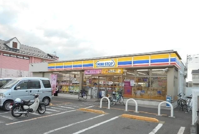 ミニストップまで35m
