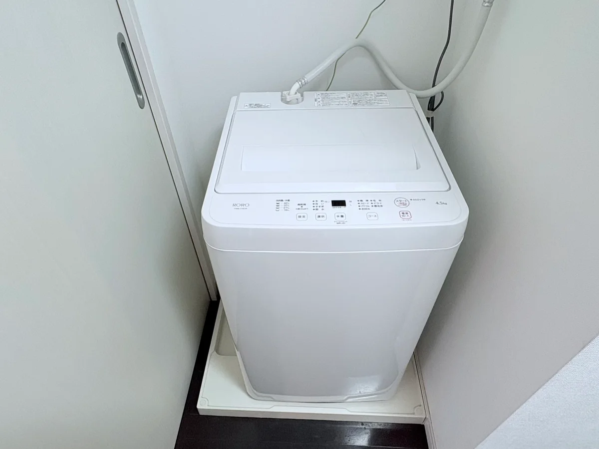 洗濯機は室内に設置しております♪入居後すぐにご利用が可能です(^^♪タオル1式分もご用意しております☆彡