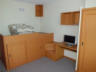 布団が付くのは、短期契約の時のみです。