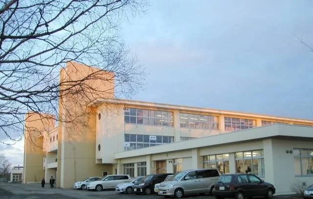 釧路市立鳥取西小学校まで300m