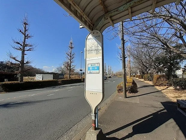 湘南カントリークラブ前バス停まで45m