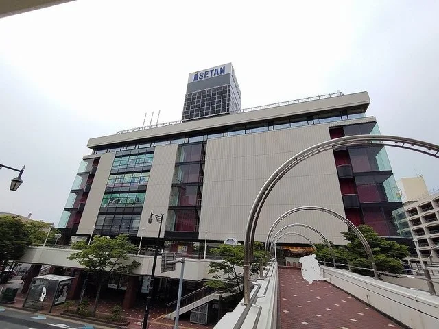 新潟伊勢丹まで2300m