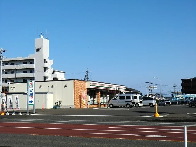 セブンイレブン宮崎新名爪店まで450m