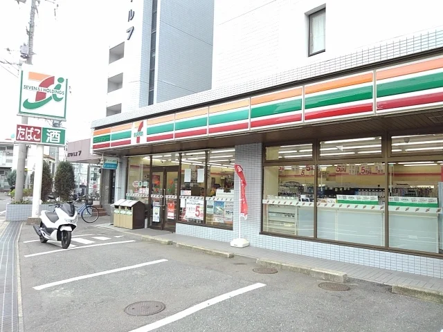 セブンイレブン福岡唐原７丁目まで650m