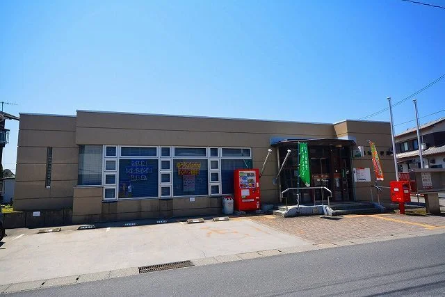 築城郵便局まで1500m