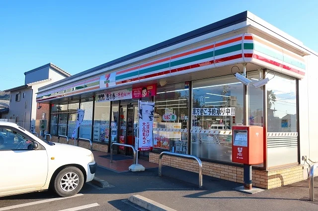 セブンイレブンまで1400m