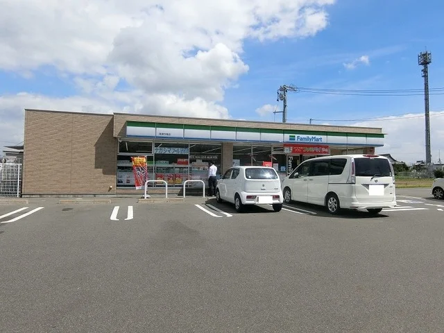 ファミリーマート 海津今尾店まで400m