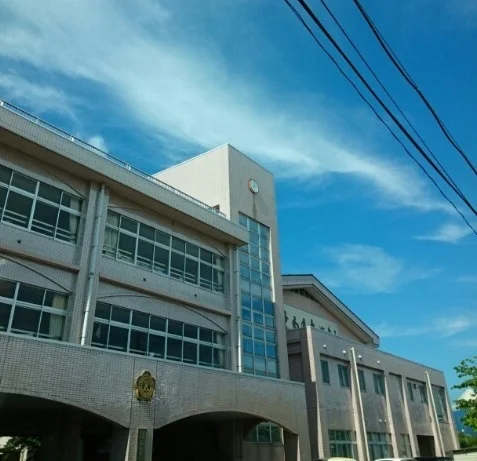 五泉南小学校まで1000m