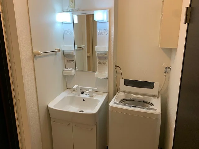 独立洗面台付きです♪