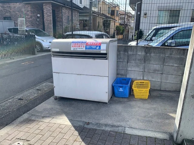 ダストボックス