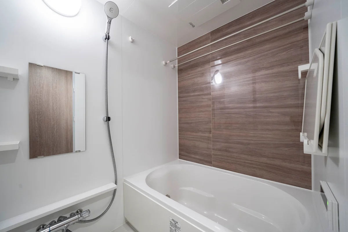 広々とした浴槽